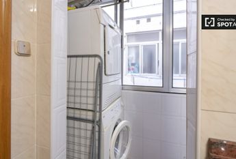 valencia, Valencian Community 46940