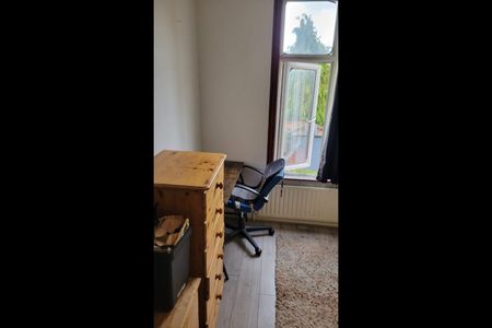 Room in a Shared House, York Road, N11 - Photo 2