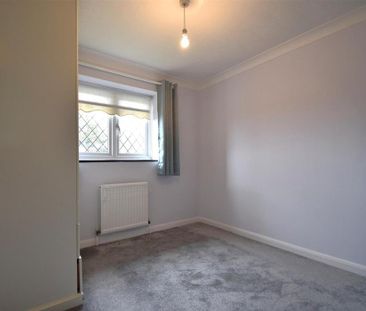 4 bedroom detached house to rent - Photo 4