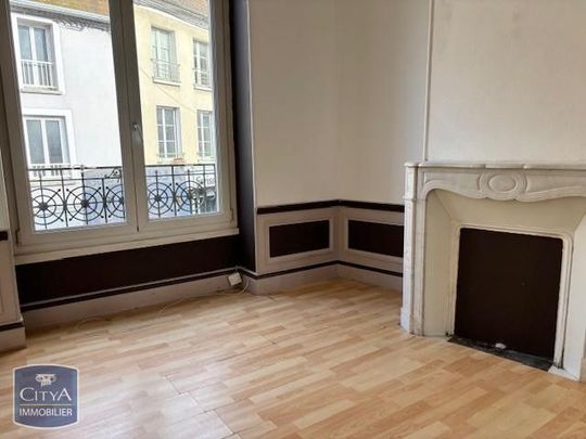 Location Appartement 4 pièces 92m² MONTMIRAIL 51210 - Photo 1