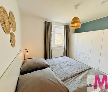 Voll möblierte, modern eingerichtete 3-Zimmer-Wohnung mit Balkon in... - Photo 1