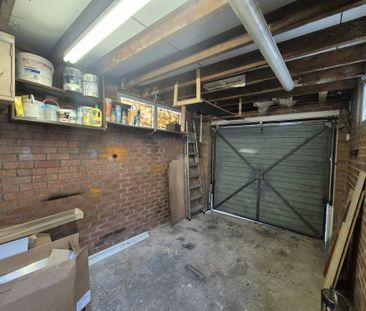 Brettell Lane, Amblecote, Stourbridge, DY8 - Photo 5