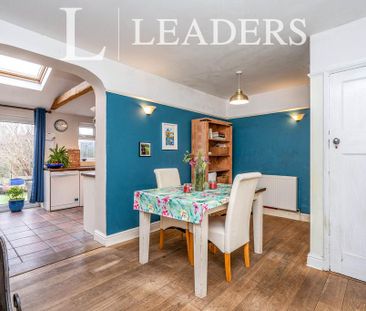 3 bedroom terraced house to rent - Photo 6