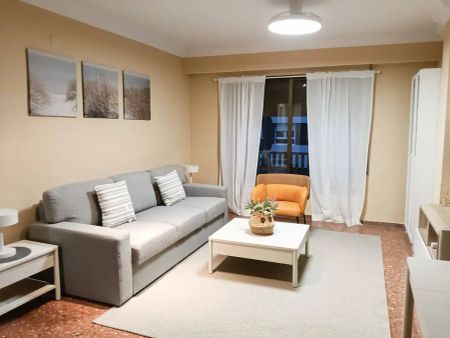 Piso de alquiler en Calle Musico Gines, Ciutat Jardí - Photo 2