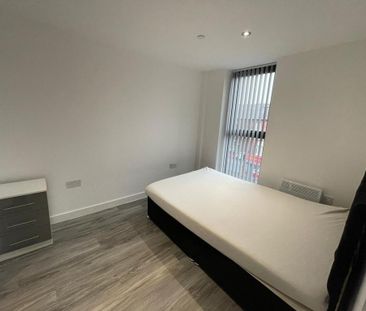 2 bedroom flat to rent - Photo 3