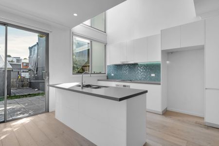 Modern Family Home in the Popular Hermitage Estate! - Photo 3