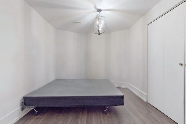 For Lease - 72 Lensmith Drive, Aurora, Ontario - Photo 1