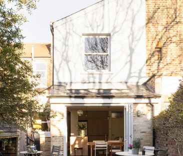 Leighton Gardens - Photo 3