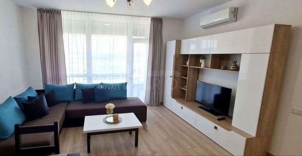 Închiriază Apartament 2 camere 1848 - Photo 1
