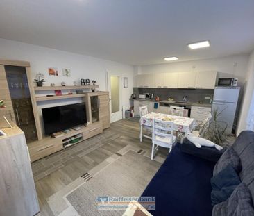 Wie neu! 2-Zimmer-Oberg.-mit Einbauküche und Tiefgarage - Photo 2