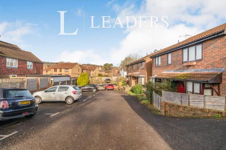 1 bedroom semi-detached house to rent - Photo 2