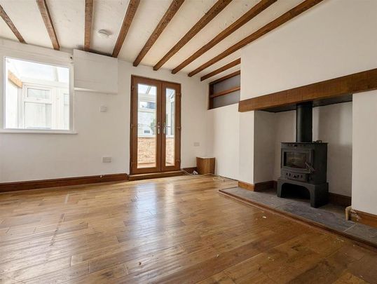 2 bedroom terraced house to rent - Photo 1