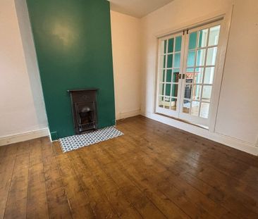 Westbury Road - Photo 2