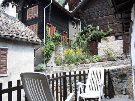 3 1/2-Zimmer-Wohnung mit Mansarde / appartamento di 3 1/2 locali con mansarda - Foto 3