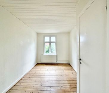 Hyggelig 2-værelses lejlighed i Fredericia med fælles have - Photo 5