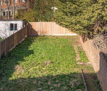 Colindeep Lane, Colindale, NW9 - Photo 1