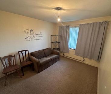 2 Ervine Place, Waringsford, Dromore, BT25 2QG - Photo 2