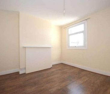 Parkhurst Road, New Southgate, N11 - Photo 6