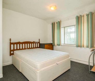Pinewood Crescent, Penylan, Cardiff, CF23 - Photo 5