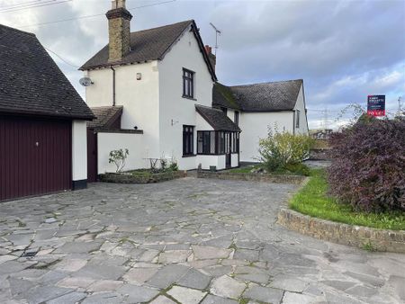 4 bedroom detached house to rent - Photo 4