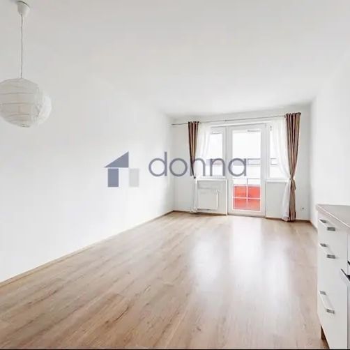 Pronájem bytu 1+kk/B 32 m - Photo 1