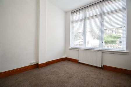 Well presented ground floor apartment situated just to the north of the City off Huntingdon Road offering excellent access to the City centre & Science Parks. Unfurnished. GCH. - Photo 5