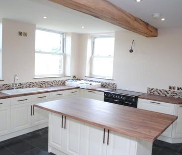 5 bedroom detached house to rent - Photo 4