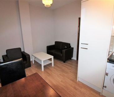 2 bedroom house share to rent - Photo 1