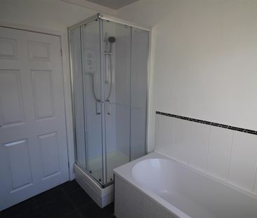 2 Bedroom Terraced House for Rent - Photo 2