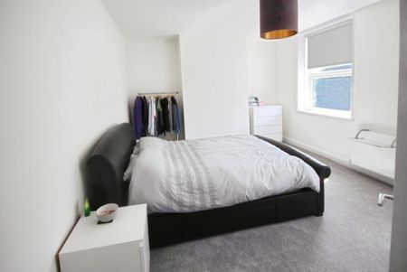 1 bedroom House To Let Total Size: 797 SQ FT - Photo 2