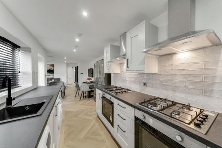 6 bedroom house to rent - Photo 4