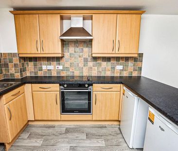 2 bedroom flat to rent - Photo 4