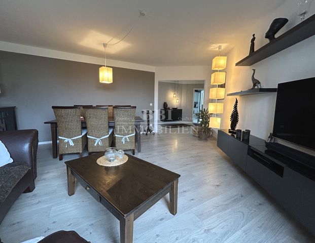 Schöne 3-Zimmer-Wohnung mit Balkon und Tiefgaragenstellplatz - Foto 1