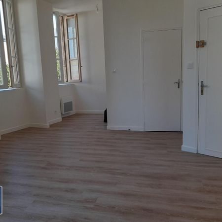Location Appartement 1 pièce 26m² BRIVE LA GAILLARDE 19100 - Photo 3