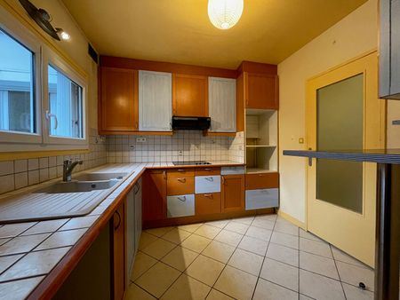 Location Appartement 5 pièces 90m² - Photo 4