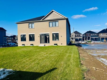 For Lease - 5 Bluebird Boulevard, Adjala-Tosorontio, Ontario - Photo 2