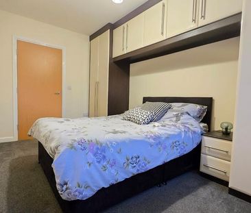 2 bedroom apartment to rent - Photo 3