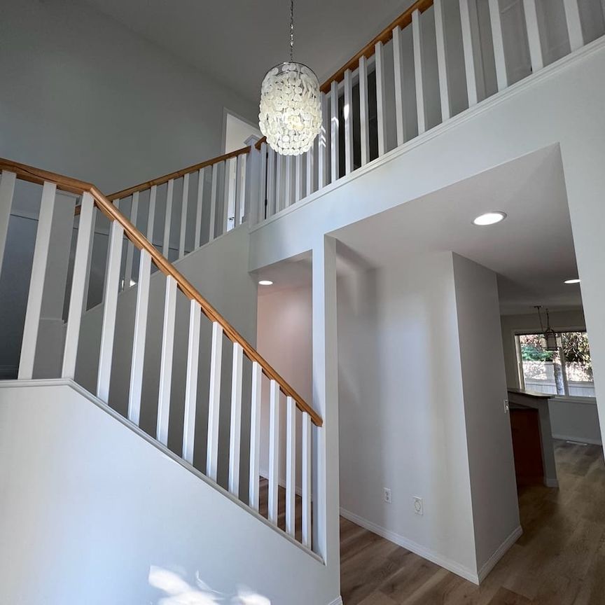 Lower Mission: 3 bed, 2.5 bath House - Photo 1