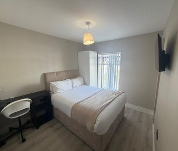 1 bedroom serviced apartment to rent - Photo 6