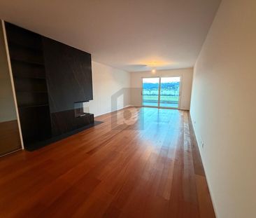 ESCLUSIVO, LUSSUOSO & CON VISTA LAGO - Photo 2