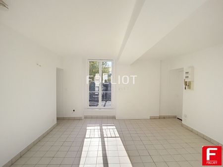 Location : appartement T1 à BAYEUX - Photo 2