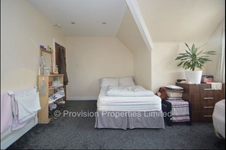 14 Bedroom Student Houses Hyde Park Leeds - Photo 3