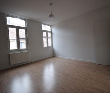 NETTE RIJWONING MET AUTOSTANDPLAATS - Photo 1