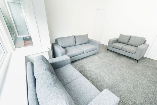 Winston Gardens, Headingley, Leeds - Photo 1