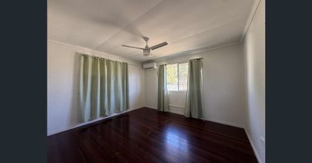 3 Bedroom with Shed - Photo 4