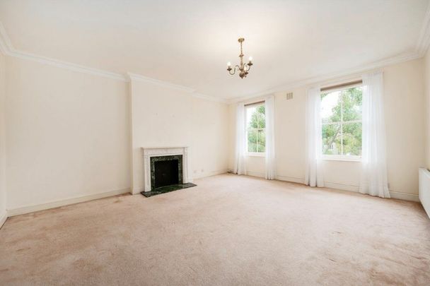 Randolph Crescent, Maida Vale, W9 - Photo 1