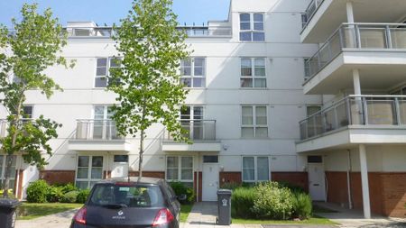 4 bedroom terraced house to rent - Photo 2
