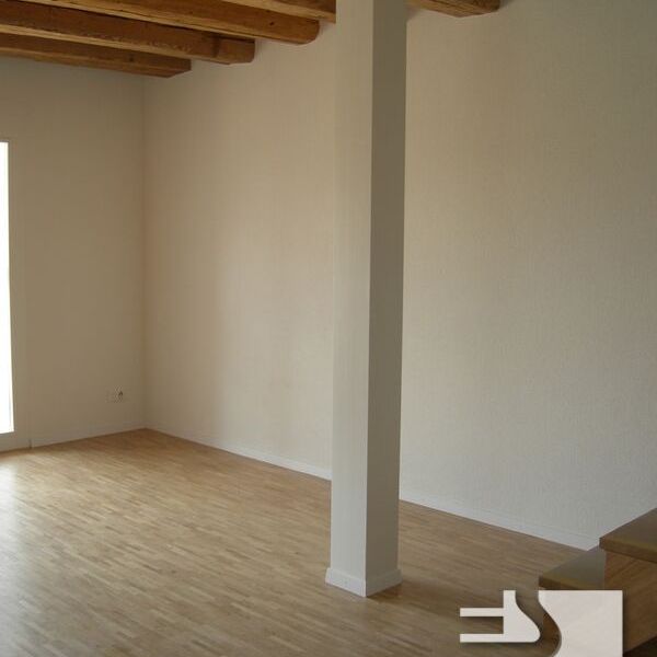 SPACIEUX TRIPLEX 5½ PIECES AVEC PART AU JARDIN - Photo 1