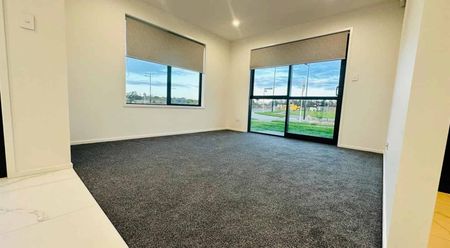 4 & 2bedrooms up for rent in Clarks Road - Photo 4