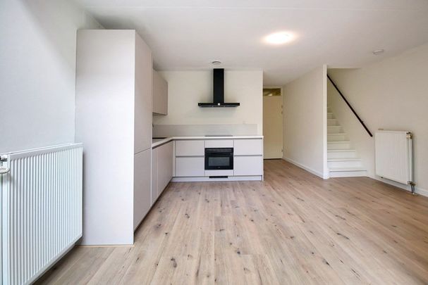 Te huur: Huis Mattenbiesstraat in Amsterdam - Photo 1